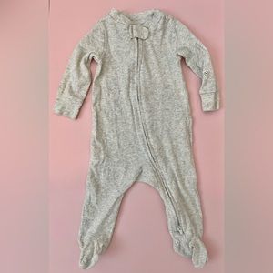 Little Planet by Carter’s Organic Cotton Sleep & Play Footie Pajamas 6 Months.